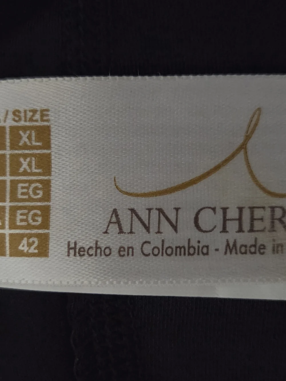 Ann Chery 4012 BLACK Latex Body Thong - Picture 3 of 7